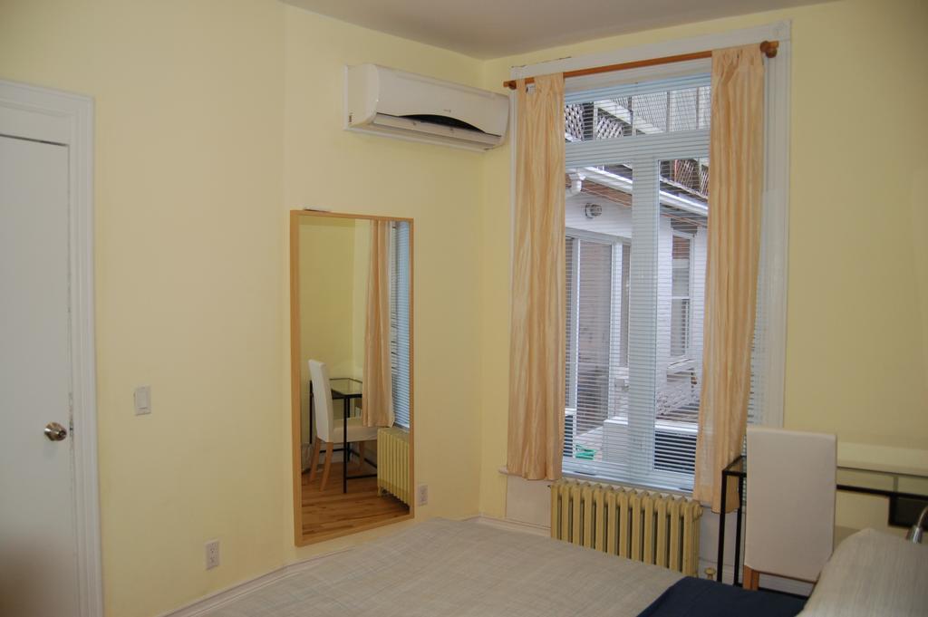 Le Chasseur Bed & Breakfast Монреаль Номер фото